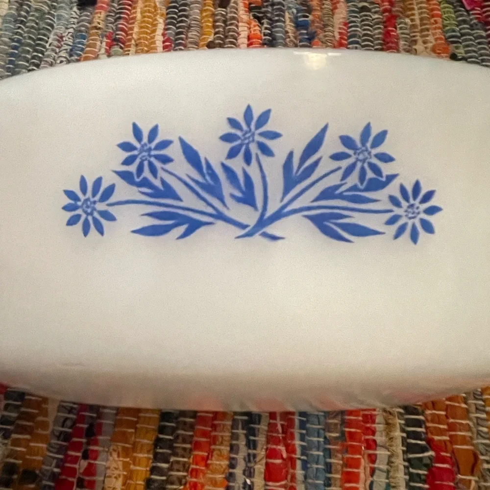 Vintage Fire King Blue Corn Flower 1.5qt Casserole Dish